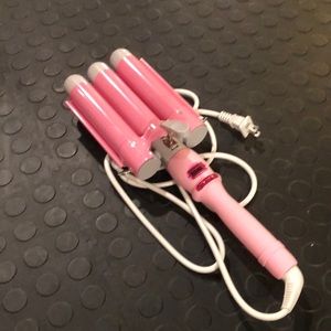 TRIPLE WAVE DIGITAL CURLING IRON